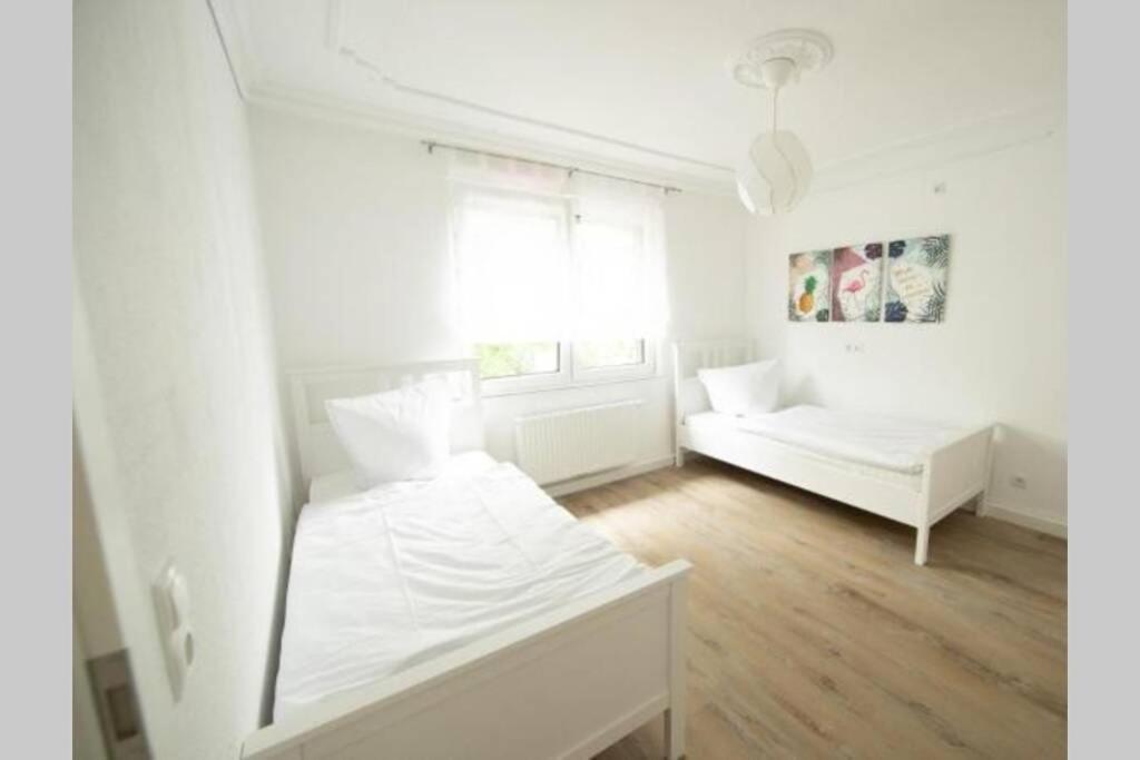 Bruehl Mitte, Neu Renoviertes Hausヴィラ エクステリア 写真