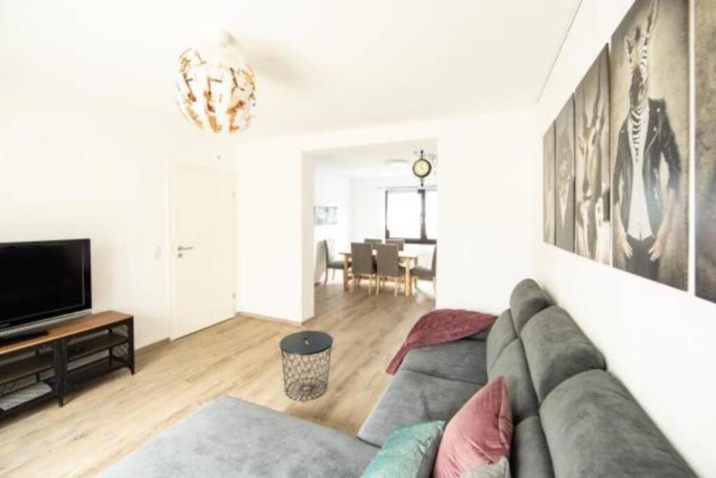 Bruehl Mitte, Neu Renoviertes Hausヴィラ エクステリア 写真